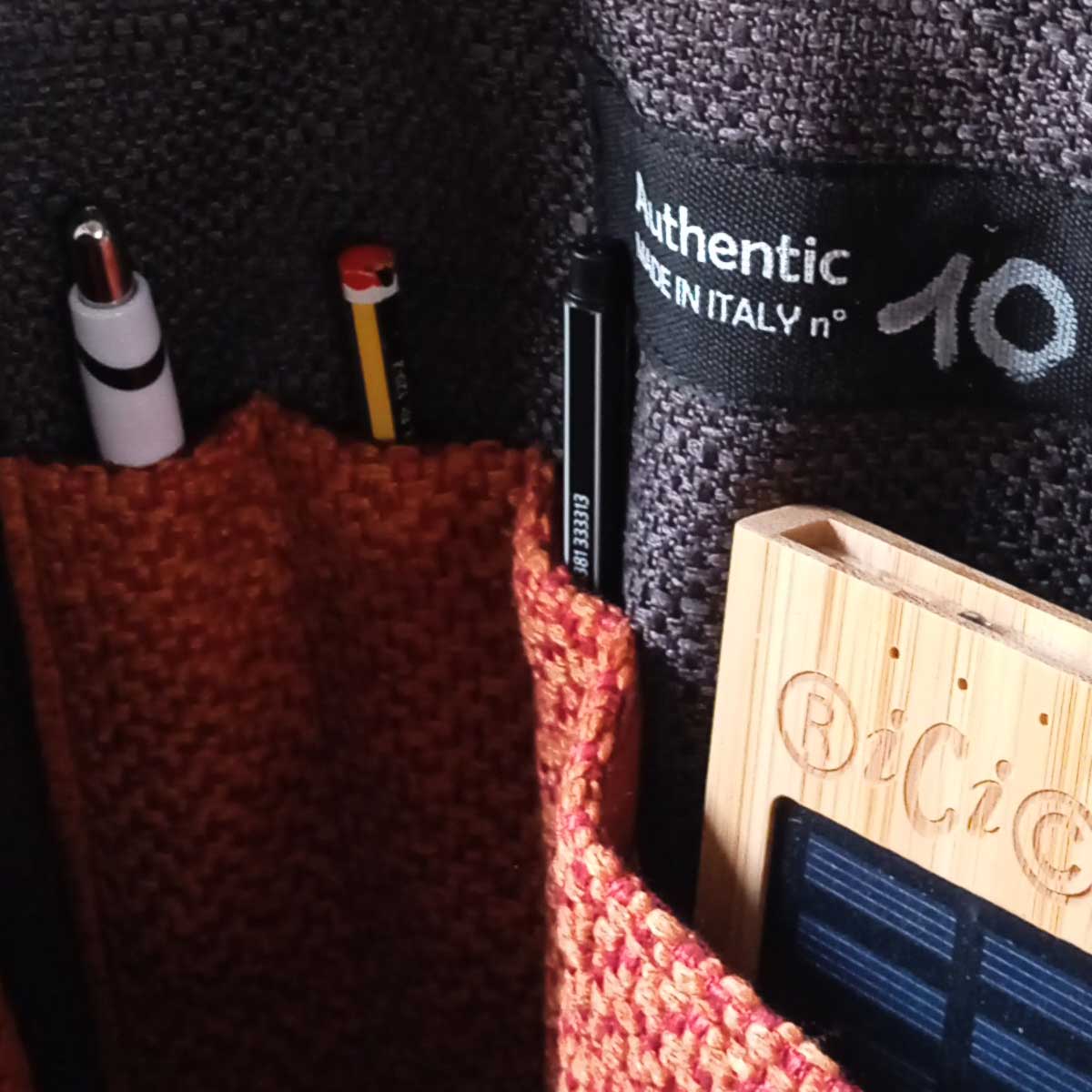 Ricicli Design Borse Zaino Apollo n.03 zaino nero turchese artigianale