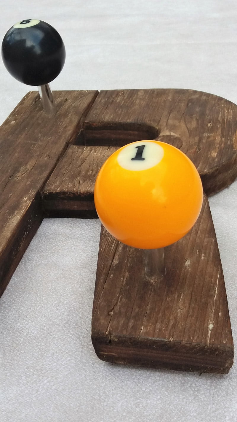 Ricicli Design Casa Attaccapanni lettera R con palla 8