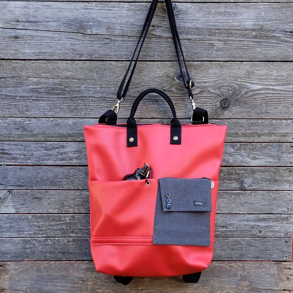 Ricicli Design Borse Borsa zaino Greta n°014/2 rossa per tecnologia 15”