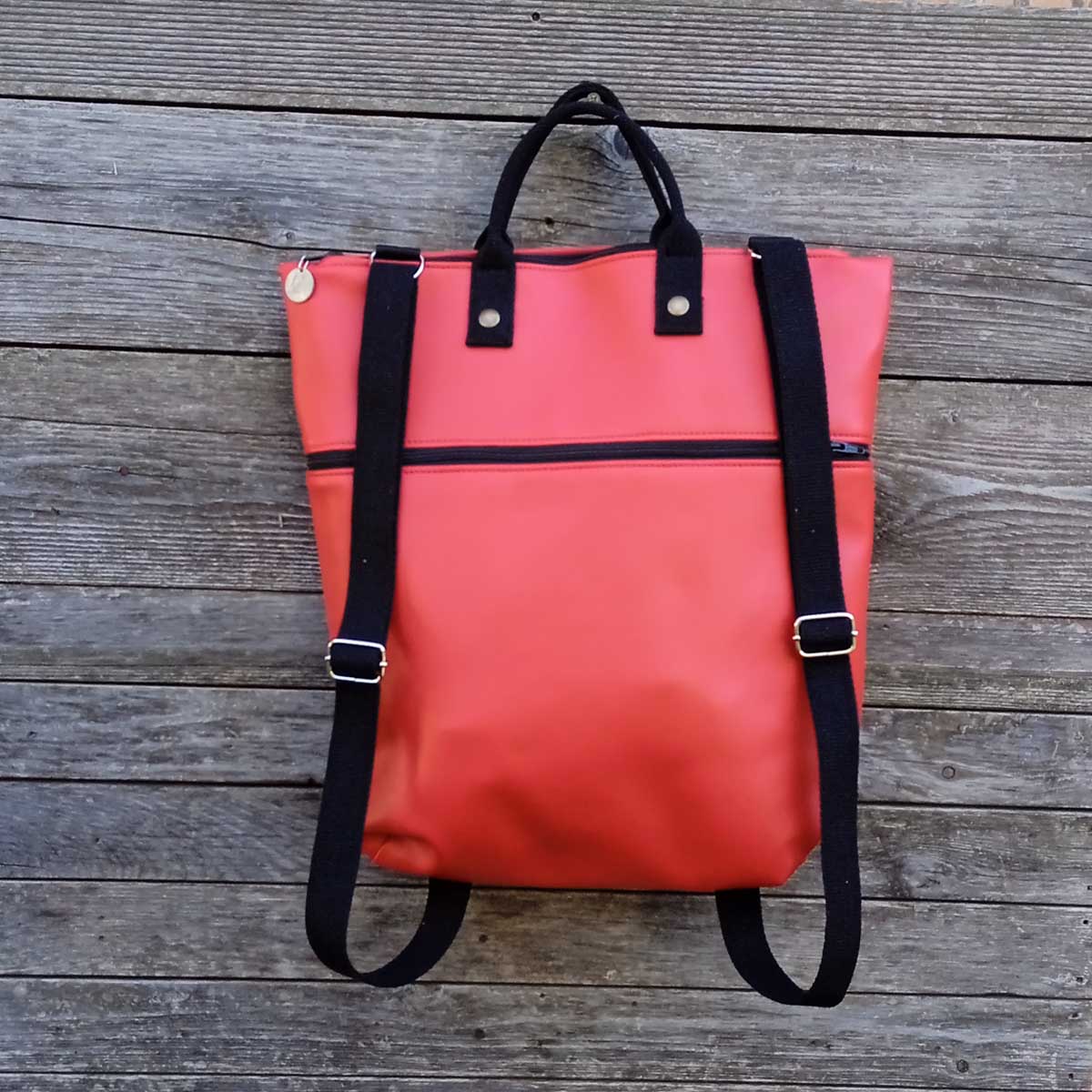 Ricicli Design Borse Borsa zaino Greta n°014/2 rossa per tecnologia 15”