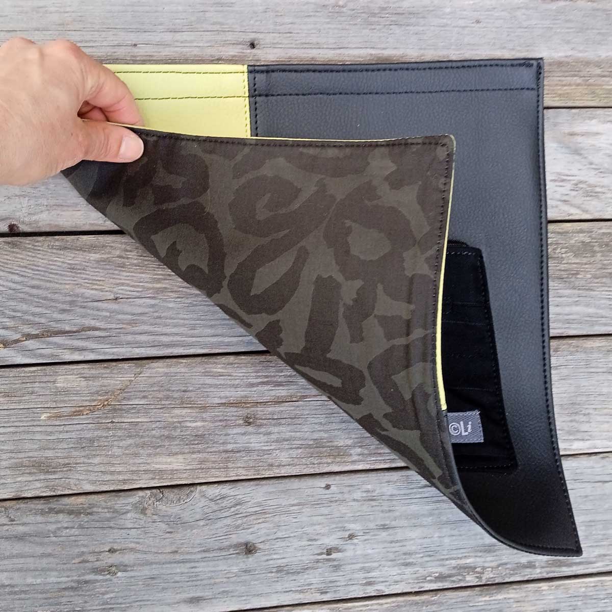 Ricicli Design Borse Pattina n°06 per Borsa TAKA verde e nera