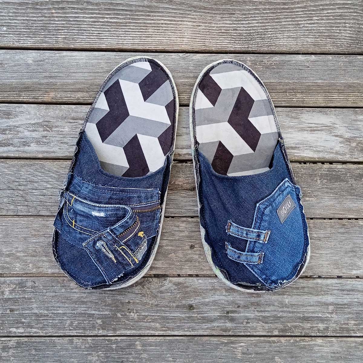 Ricicli Design Accessori Ciabatte tg.36-38 n°02 in jeans