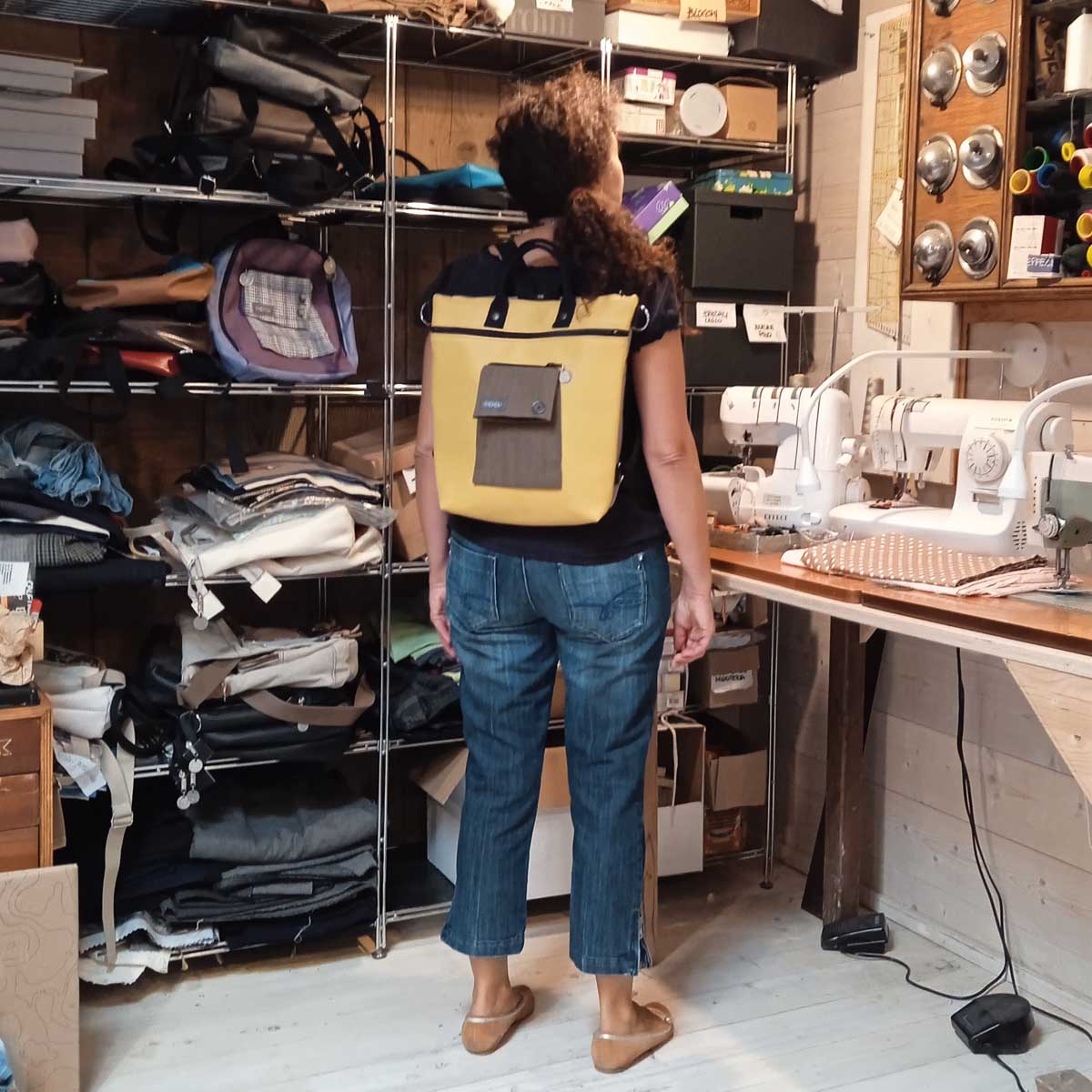 Ricicli Design Borse Borsa Zaino Cinno n°03/2 gialla con specchietto