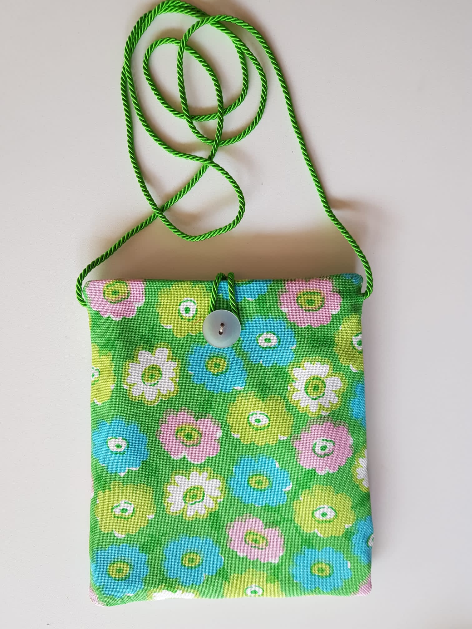 Borseggi Tibetane Tibetana con bottone Fiori Pop verde borsina