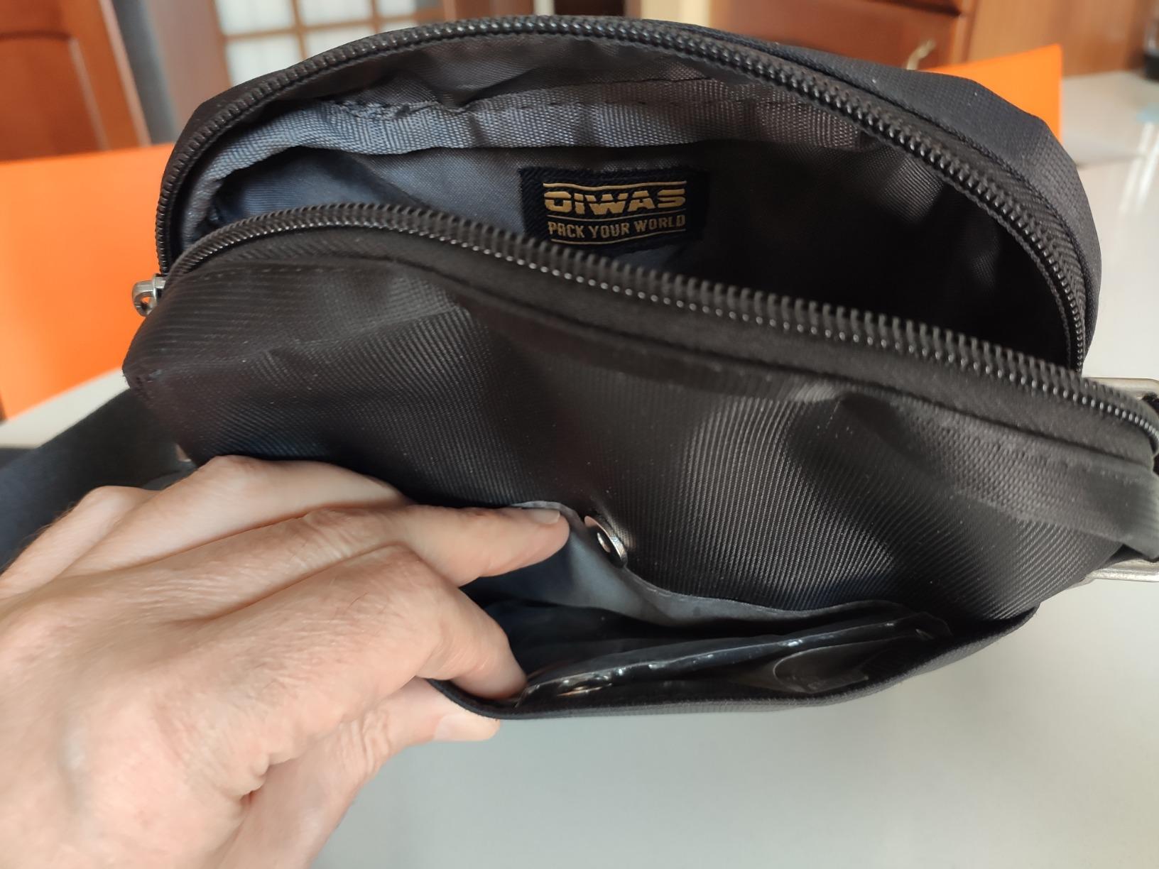 OIWAS Sling Bags borsello blu scuro con tracolla regolabile