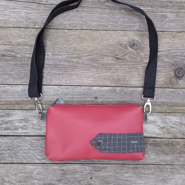 Ricicli Design Borse Pochette Lupin n°02 con tracolla nera