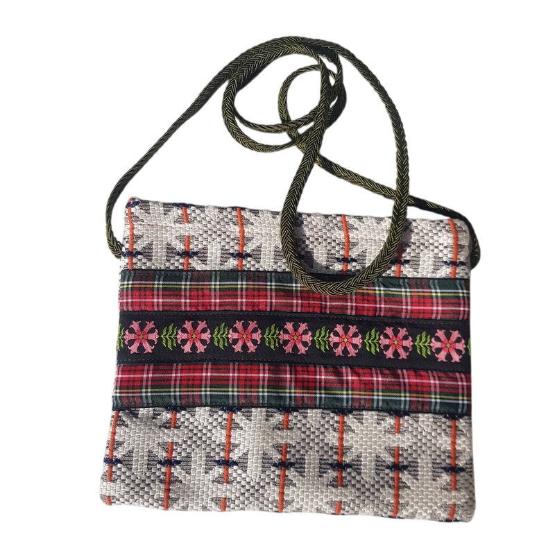 Borseggi Tibetane – le tracolla Tibetana Preziosa Design 04 borsina